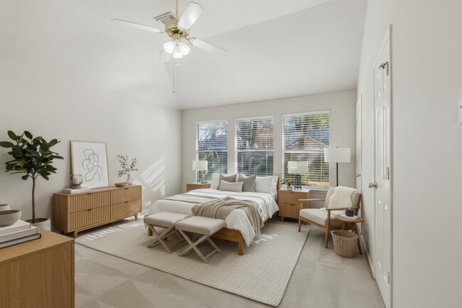 Building Photo - 18014 Still Springs Ct