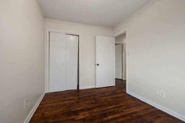 Building Photo - 4 Bed 13 Minutes From Downtown!