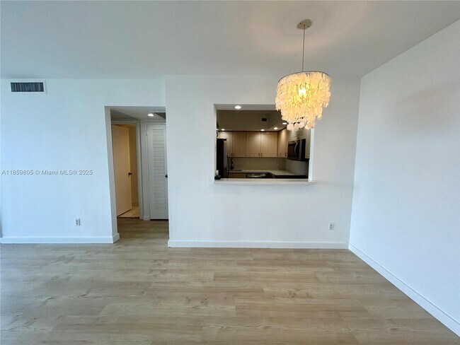 Building Photo - 5600 Collins Ave