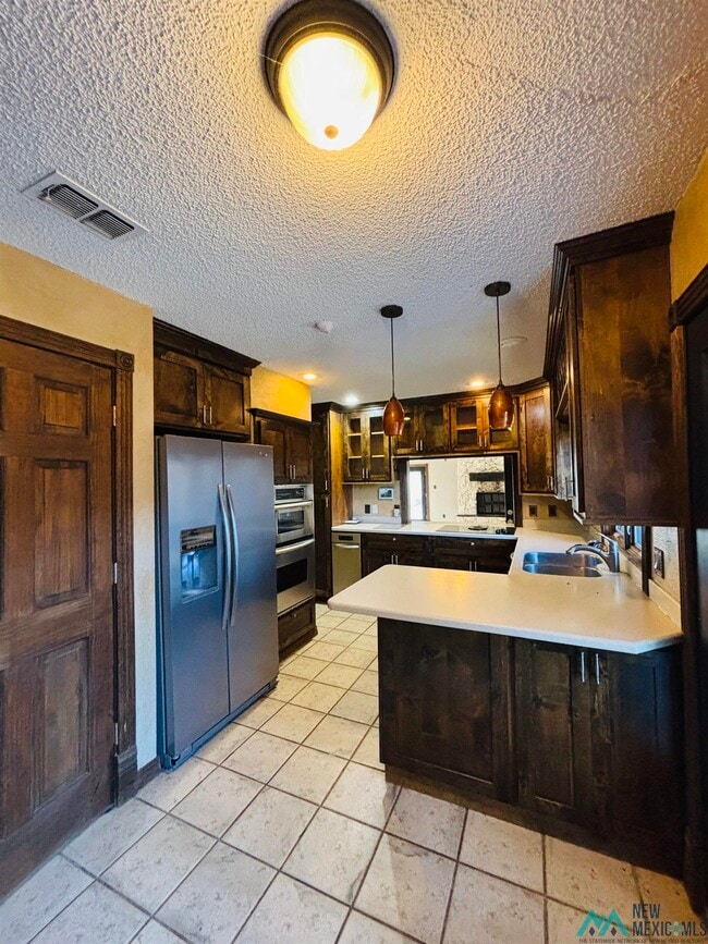 Building Photo - 1917 Colonial Pkwy