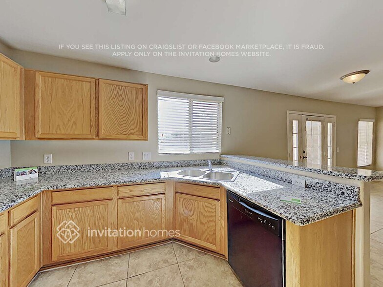 Building Photo - 4434 N 111th Ln