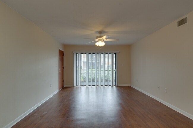 Building Photo - 2700 N Hwy A1A
