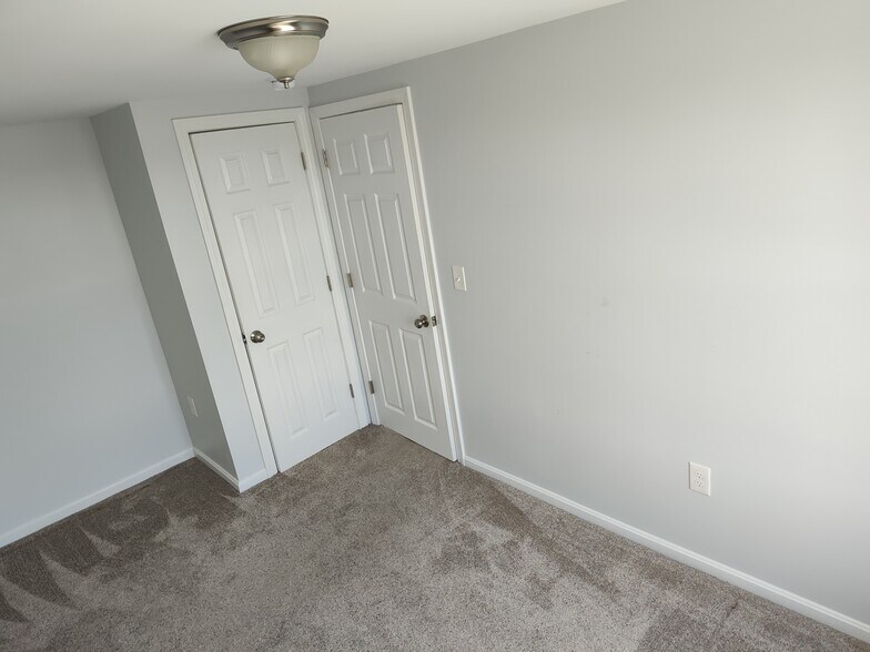 Bedroom 2 - 155 Farm Ln