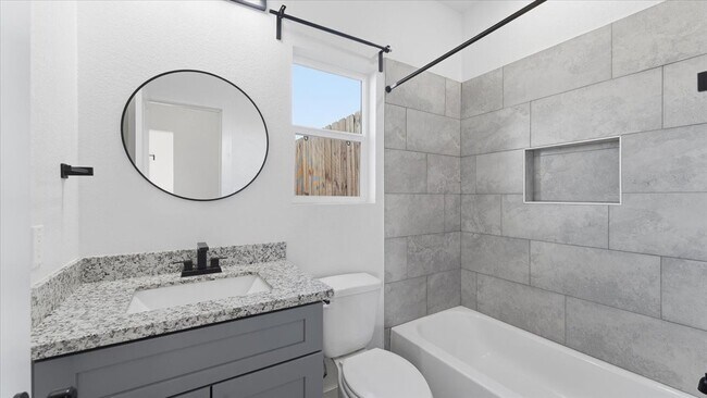 Building Photo - 1428 Rd 5607