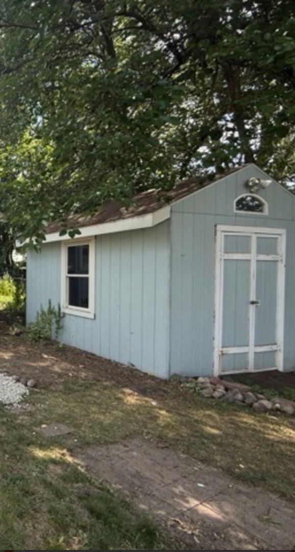 Building Photo - Charming 2-Bedroom Home in Godwin Heights ...