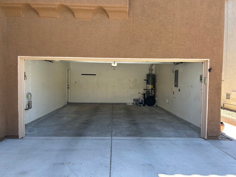 Building Photo - 10671 Cherry Ridge Ct
