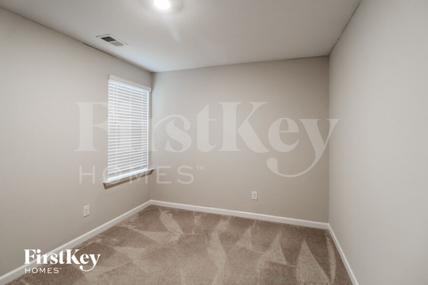 Building Photo - 163 Wynn Wy