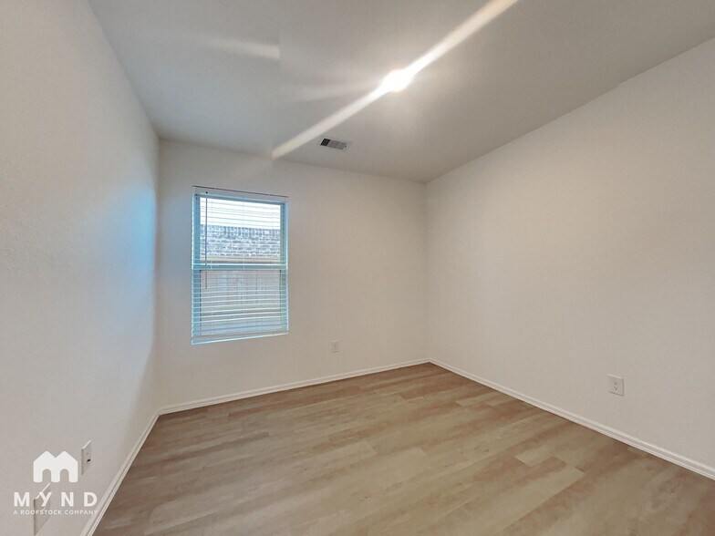 Building Photo - 26815 Wilderye Cv Ln