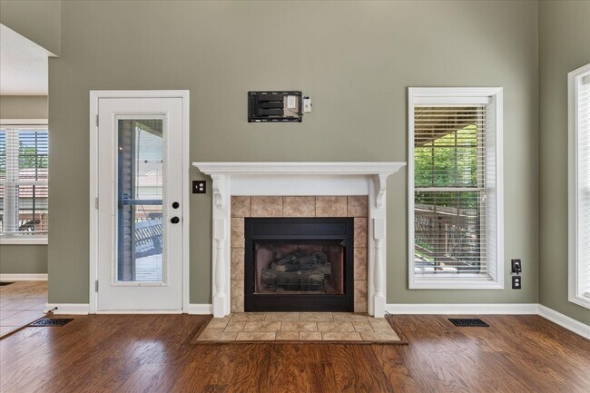 Building Photo - 3739 Tradewinds Terrace