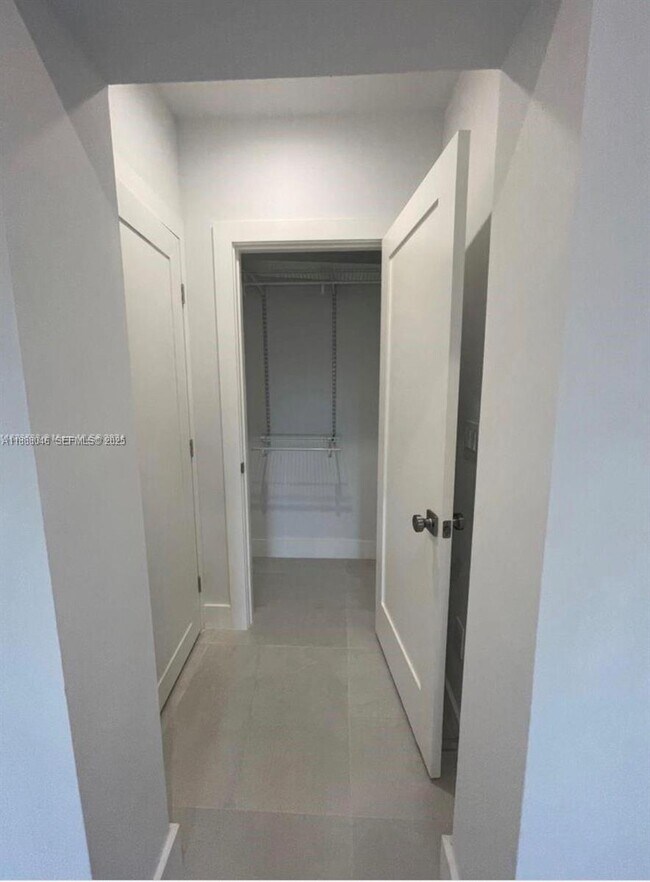 Building Photo - 6329 SW 23rd St