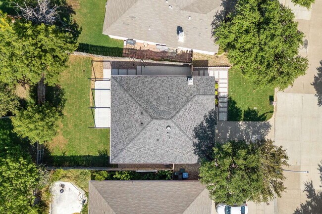 Building Photo - Renovated 3BR | Open Concept | Large Outdoor Space | Keller ISD