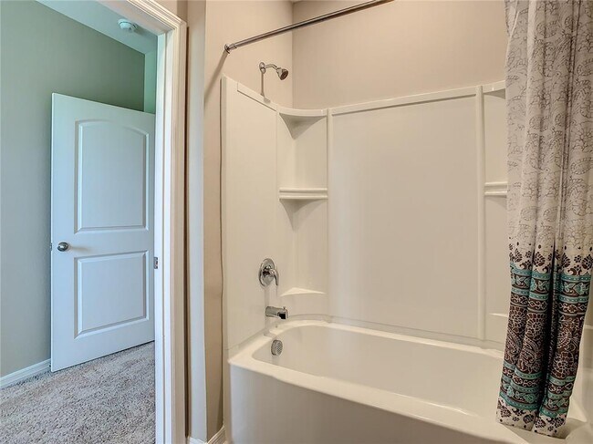 Building Photo - 5513 Wahoo Ct