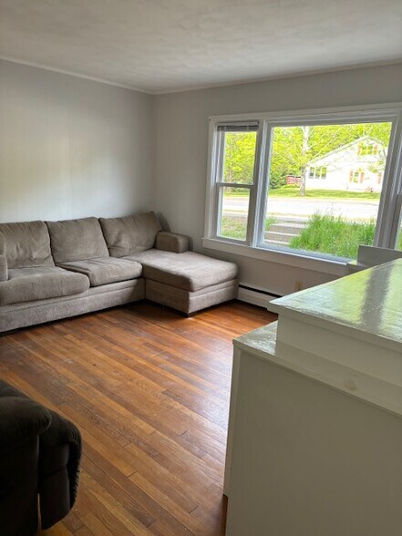 Living Room - 222 Main St