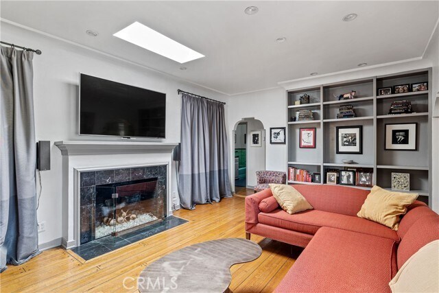 Building Photo - 1701 Pier Ave