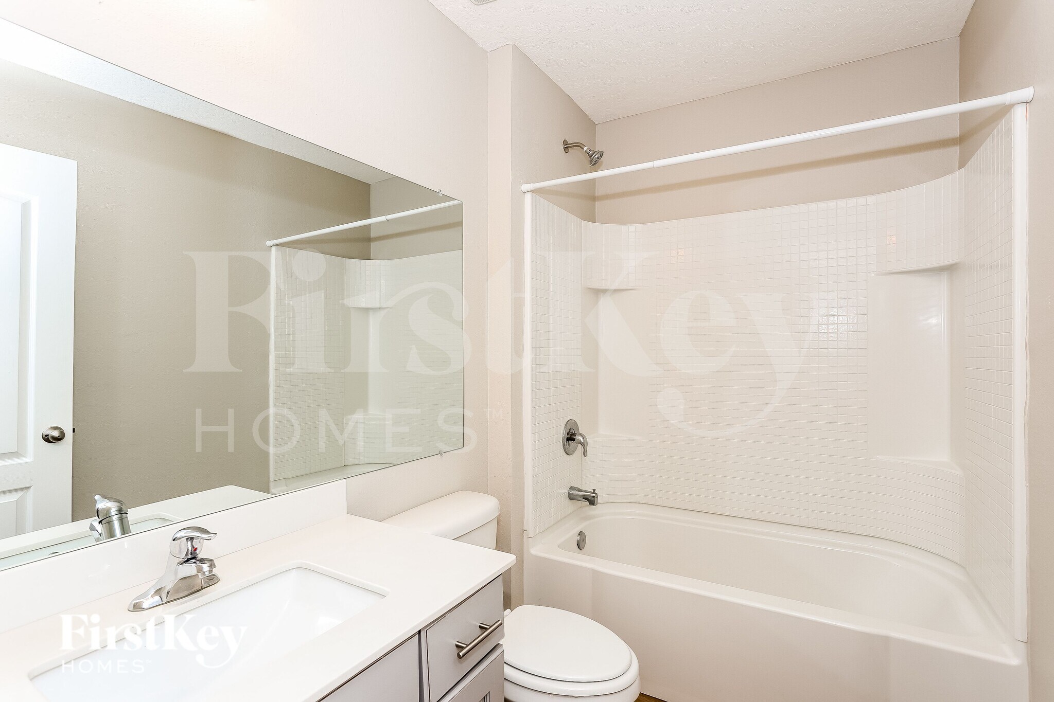 Building Photo - 4145 Emilio Ln