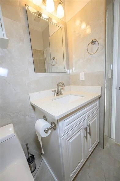 Building Photo - 5955 Weddington Dr