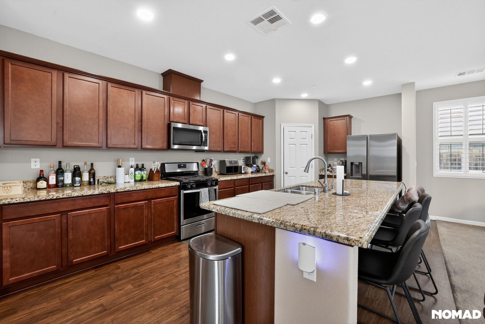 Building Photo - 5309 Ocean Ln