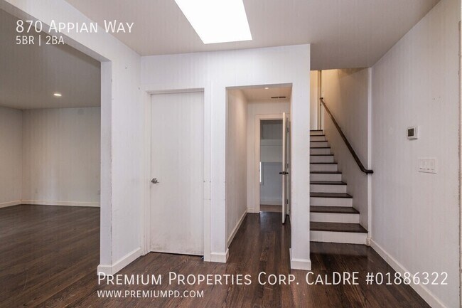 Building Photo - 870 Appian Way