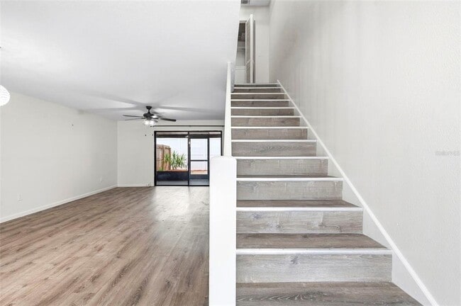 Building Photo - 2871 S Pines Dr