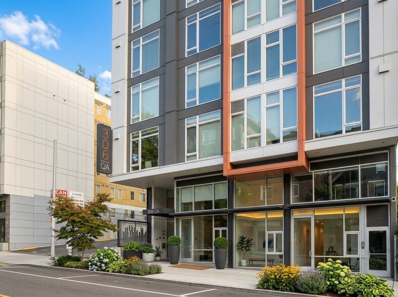 Building Photo - 306 Queen Anne