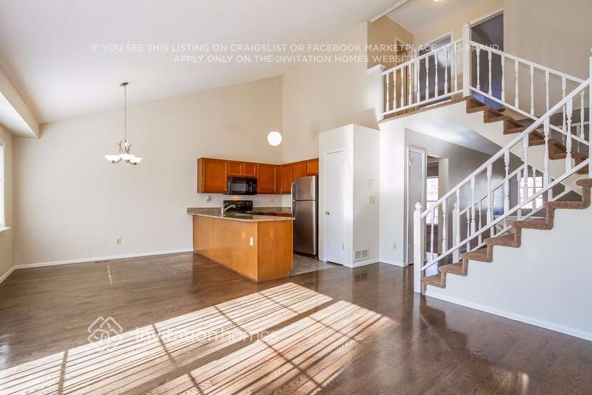 Building Photo - 19430 E Brown Dr