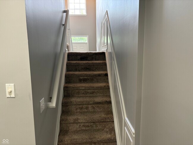 Building Photo - 9059 Rider Dr