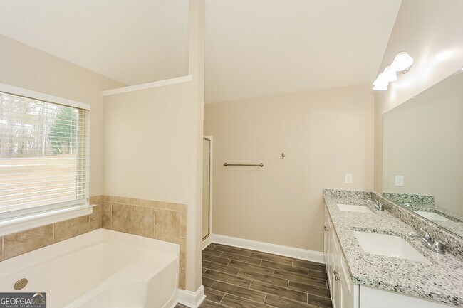 Building Photo - 315 Alamosa Path SW