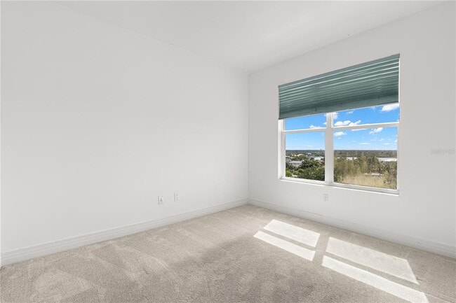 Building Photo - 1325 Snell Isle Blvd NE