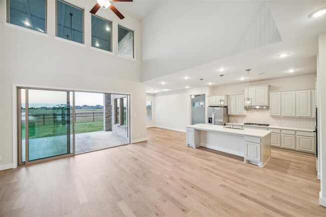 Building Photo - 13803 Dorado Pointe Dr