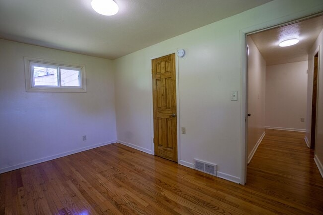 Building Photo - 1274 Westcott St