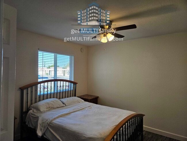 Building Photo - 515 W Pebble Beach Dr