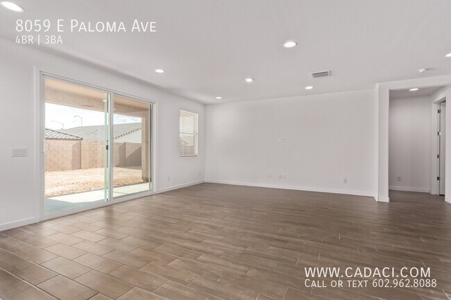 Building Photo - 8059 E Paloma Ave