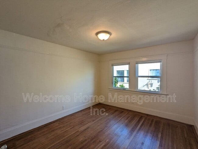 Building Photo - 1930 California St