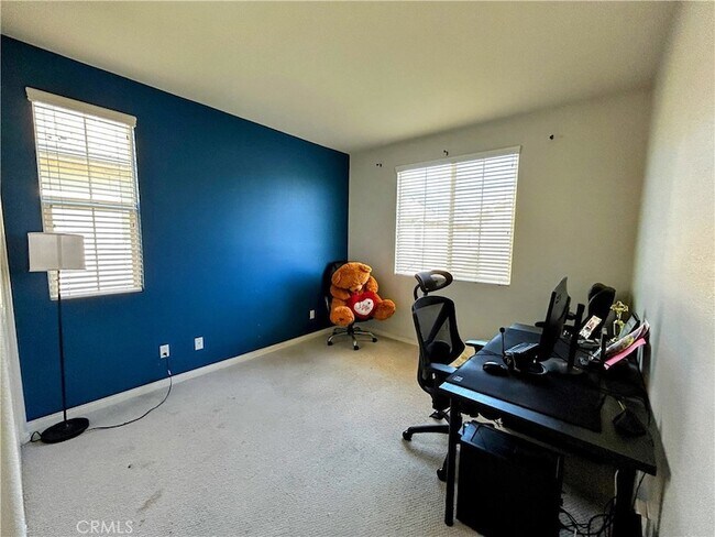 Building Photo - 631 S Brampton Ave