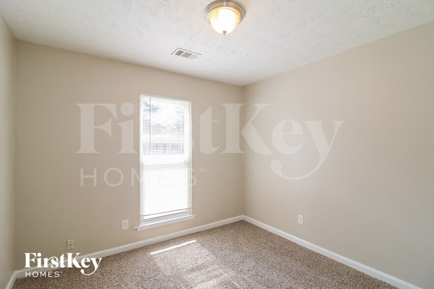 Building Photo - 7891 Taylor Downs Way