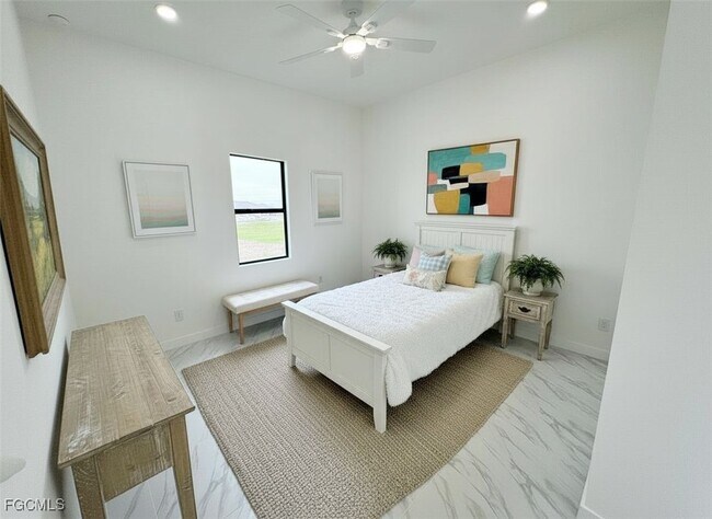 Building Photo - 1247 Kismet Pkwy W