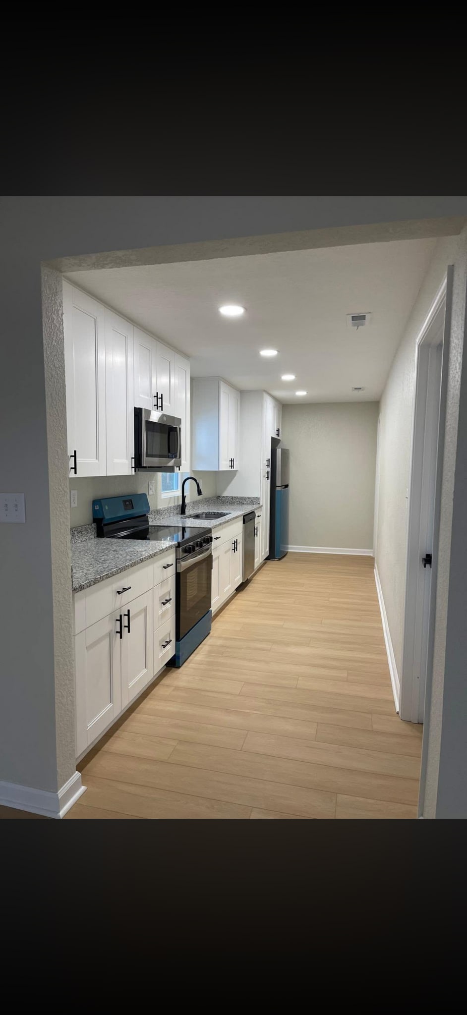 Building Photo - 808 Morgan St