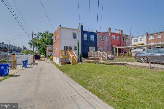 Building Photo - 4100 Colborne Rd