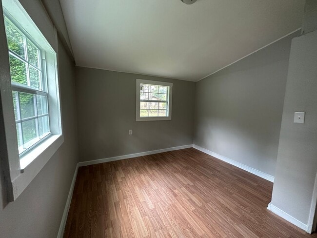 Building Photo - Remodeled Union Park 2 Bedroom House