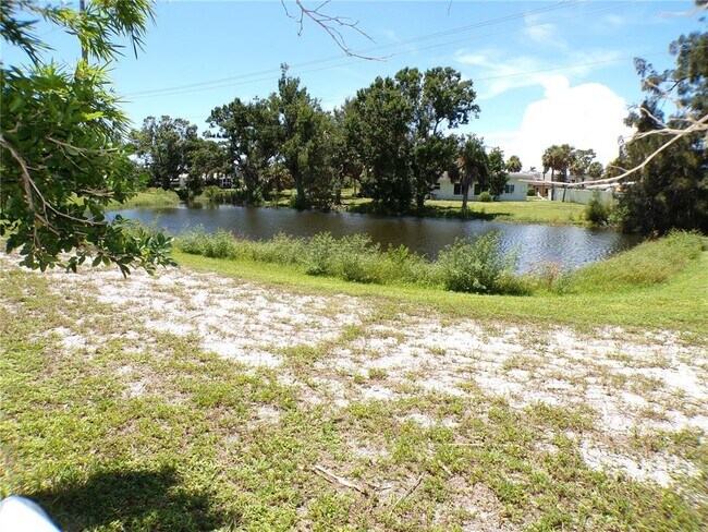 Building Photo - 239 Cocoa Ln