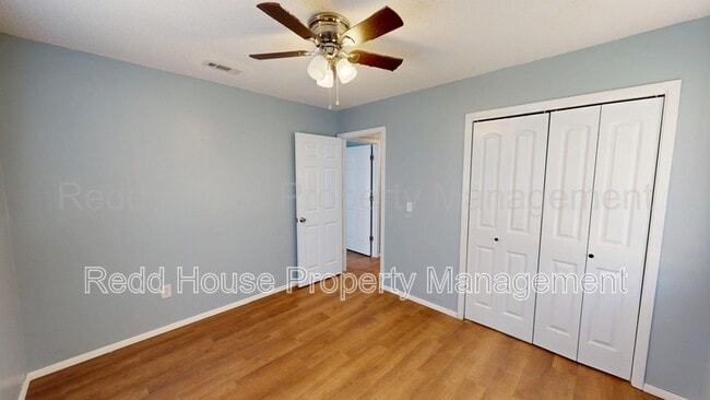 Building Photo - 103 Sherwin St