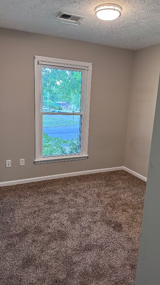 Building Photo - 3357 Hartston Dr