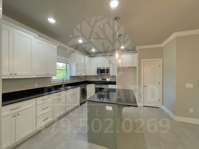 Building Photo - Bella Vista- Single-Family Home- Stunning Moseley Plan