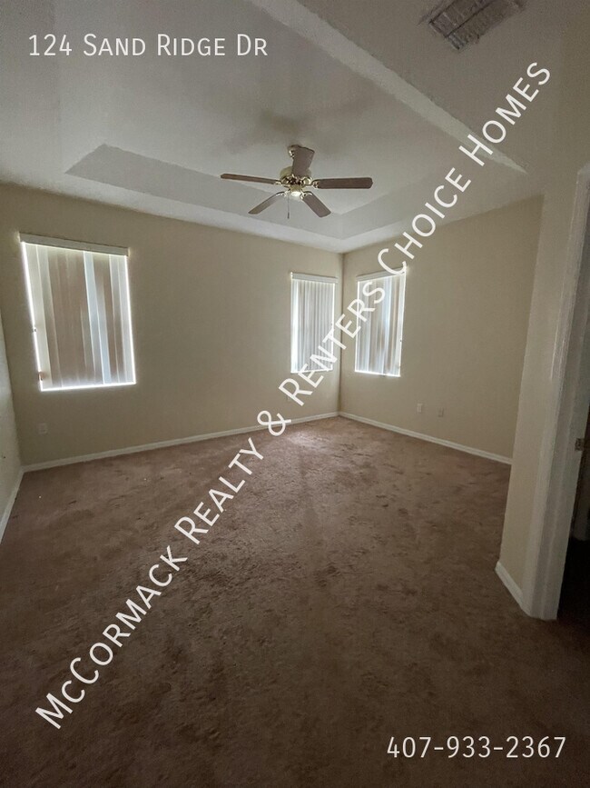 Building Photo - 124 Sand Ridge Dr