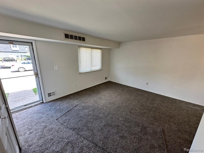 Building Photo - 41233 S Woodbury Green Dr