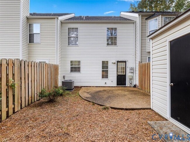 Building Photo - 1814 Timberly Waye