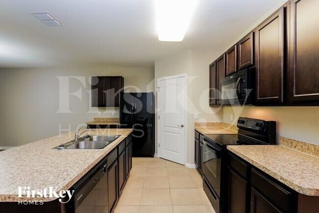 Building Photo - 855 Sheen Cir