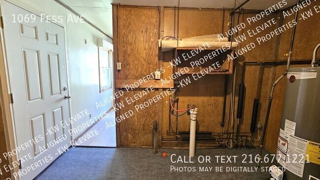 Building Photo - 1069 Fess Ave