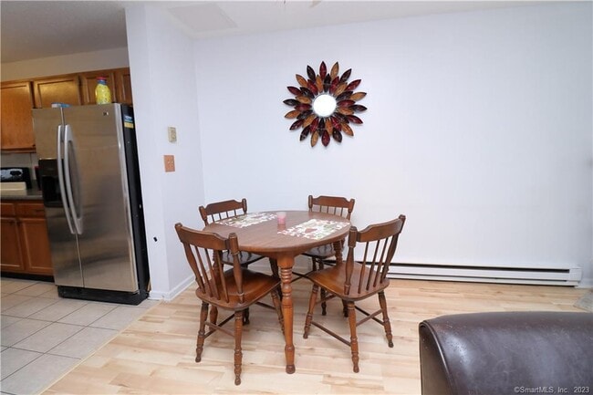 Building Photo - 482 Lake Ave