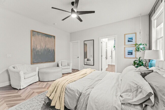 Building Photo - Charming 3-Bed with 2 Baths Oasis in St. C...